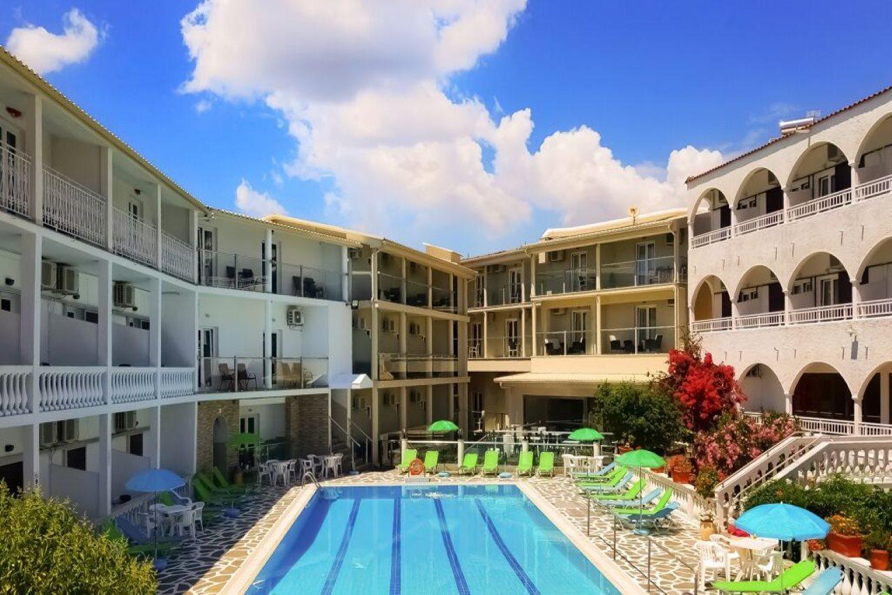 Gouvia Hotel 외부 사진